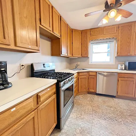Entire Private 3 Bedrooms 1 Bathroom Single House With Fenced Garden Arlington Extérieur photo