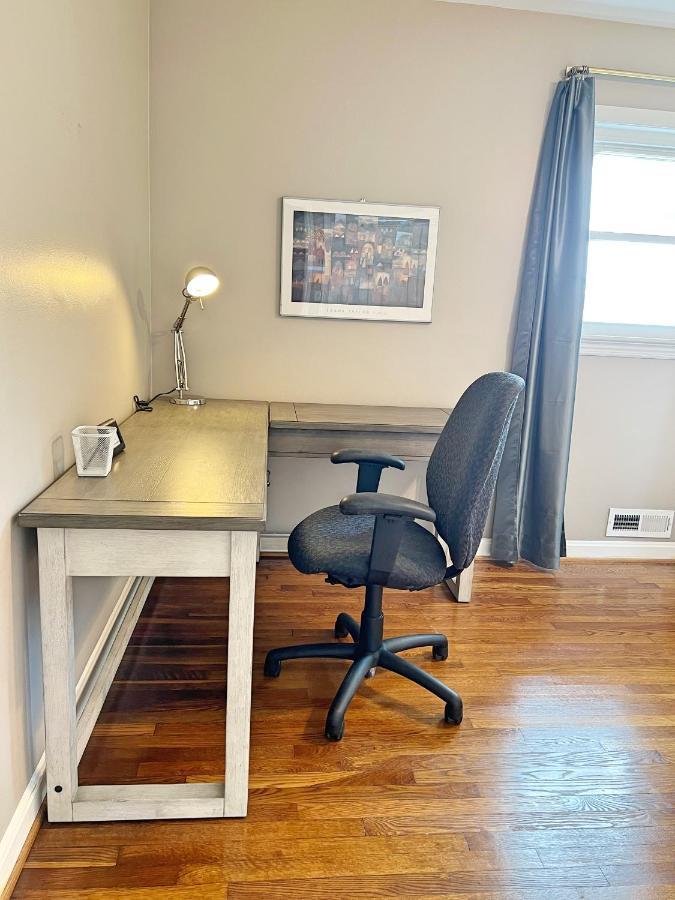Hébergement de vacances Entire Private 3 Bedrooms 1 Bathroom Single House With Fenced Garden Arlington